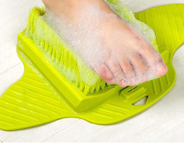 FOOT BRUSH with wash leg 