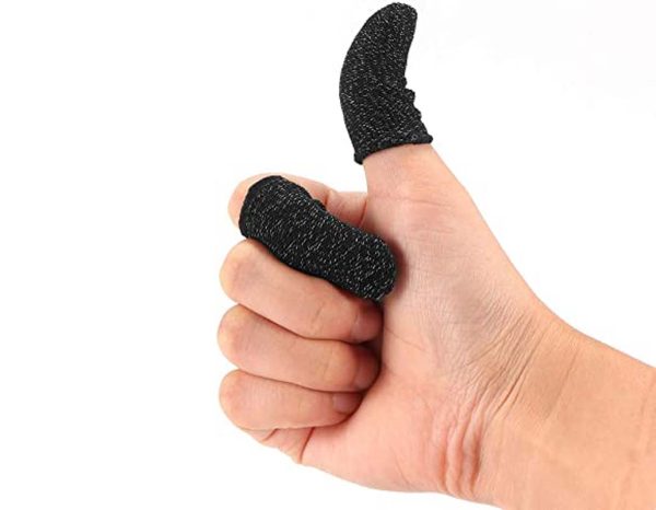 Gaming Touchscreen Finger Gloves colour 3 with hand 