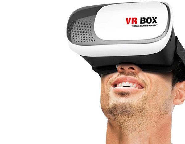 VR BOX WITH MAN 